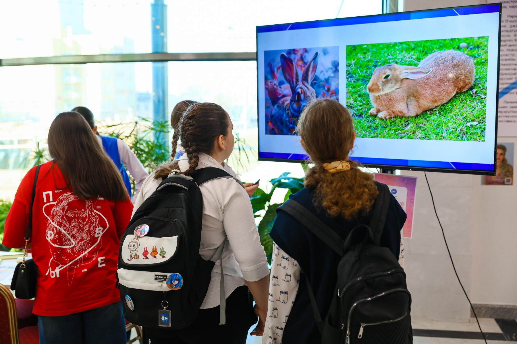 Фото Соловьёв, Савочкин, Никишева: звездные гости собрали на форуме в Новосибирске свыше тысячи человек – 100 ярких кадров 22